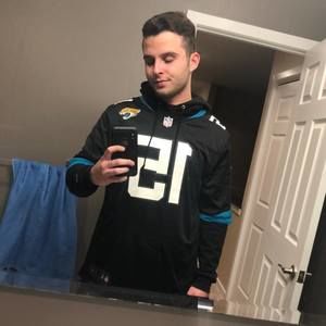 Meet your Posher, Devin